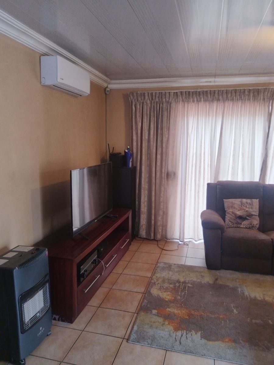To Let 3 Bedroom Property for Rent in Brits North West